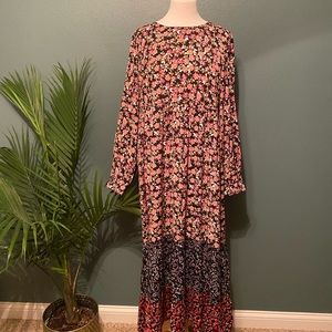 NWT Flowy Bohemian Dress w/ Pockets - NWT